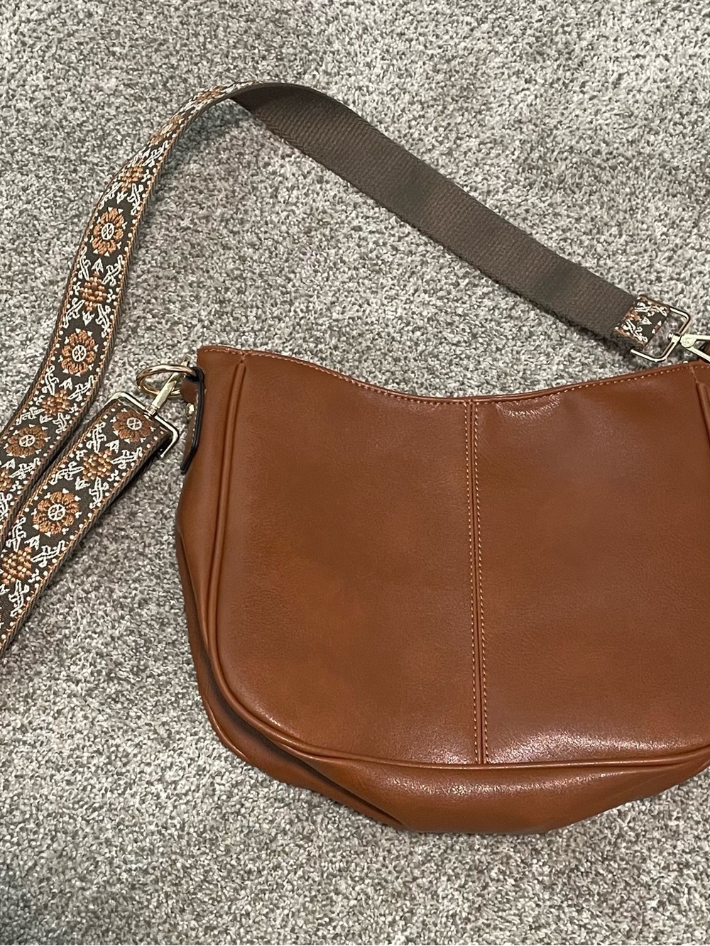 Brown Leather Crossbody Bag with Patterned Strap